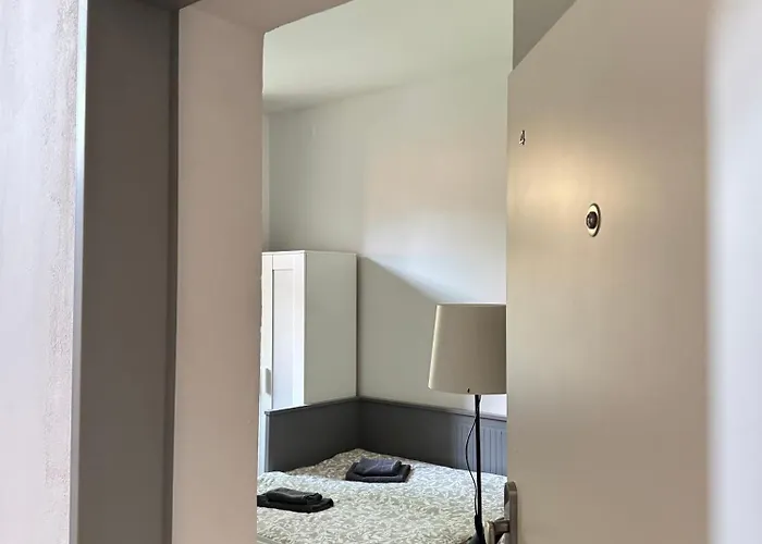 דירה Cozy Near *