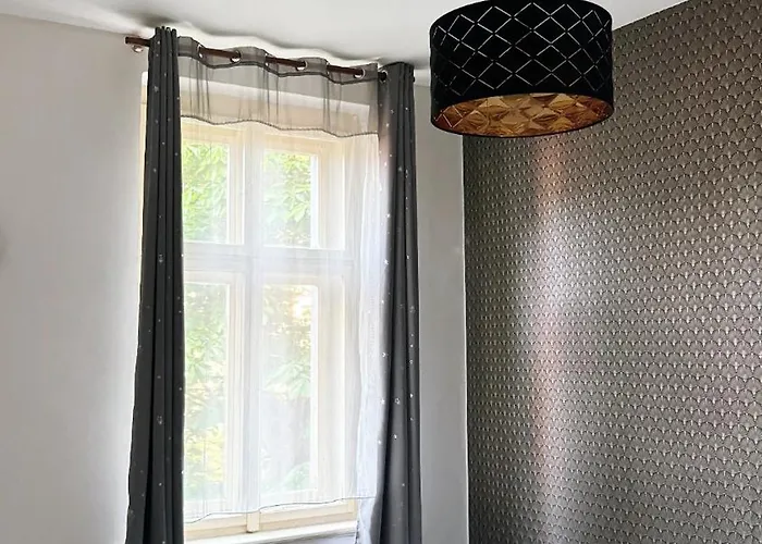 דירה Cozy Near
