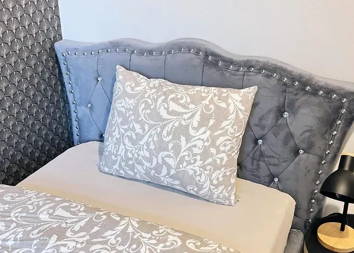 דירה Cozy Near פראג