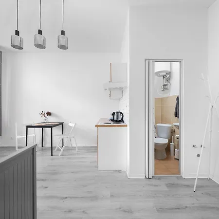 Cozy Near Apartamento Praga
