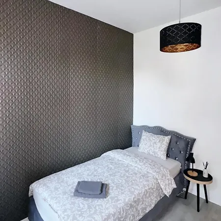 Apartment Cozy Near Prague