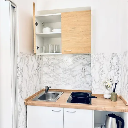 Cozy Near Apartment Prague